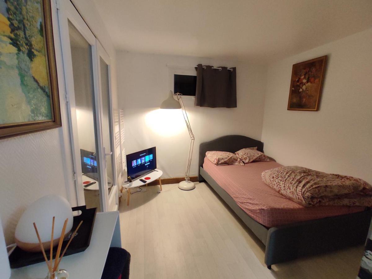 Studio Marjorie Indep. dans maison particulière Mérignac Extérieur photo